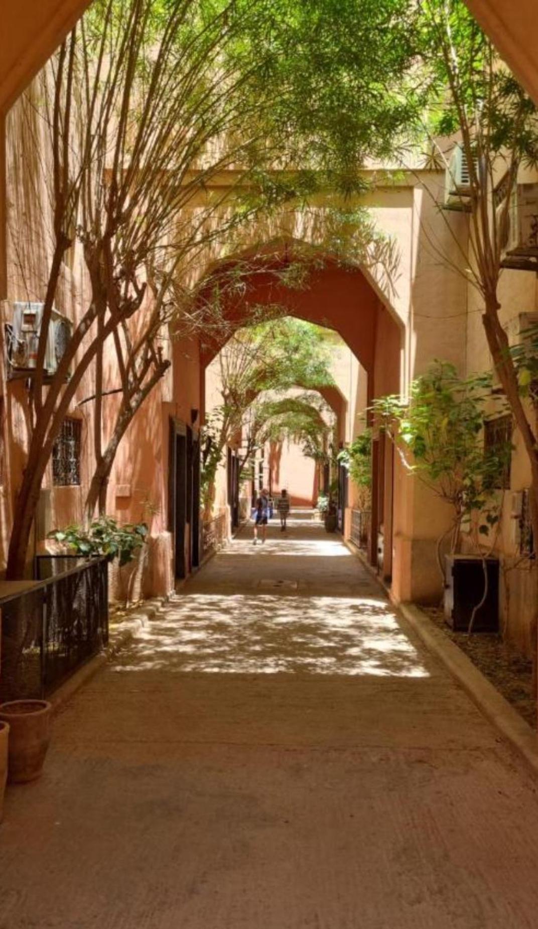 Riad Nezha Avec Jacuzzi Et 3 Piscines Au Coeur De Marrakesh Exterior foto