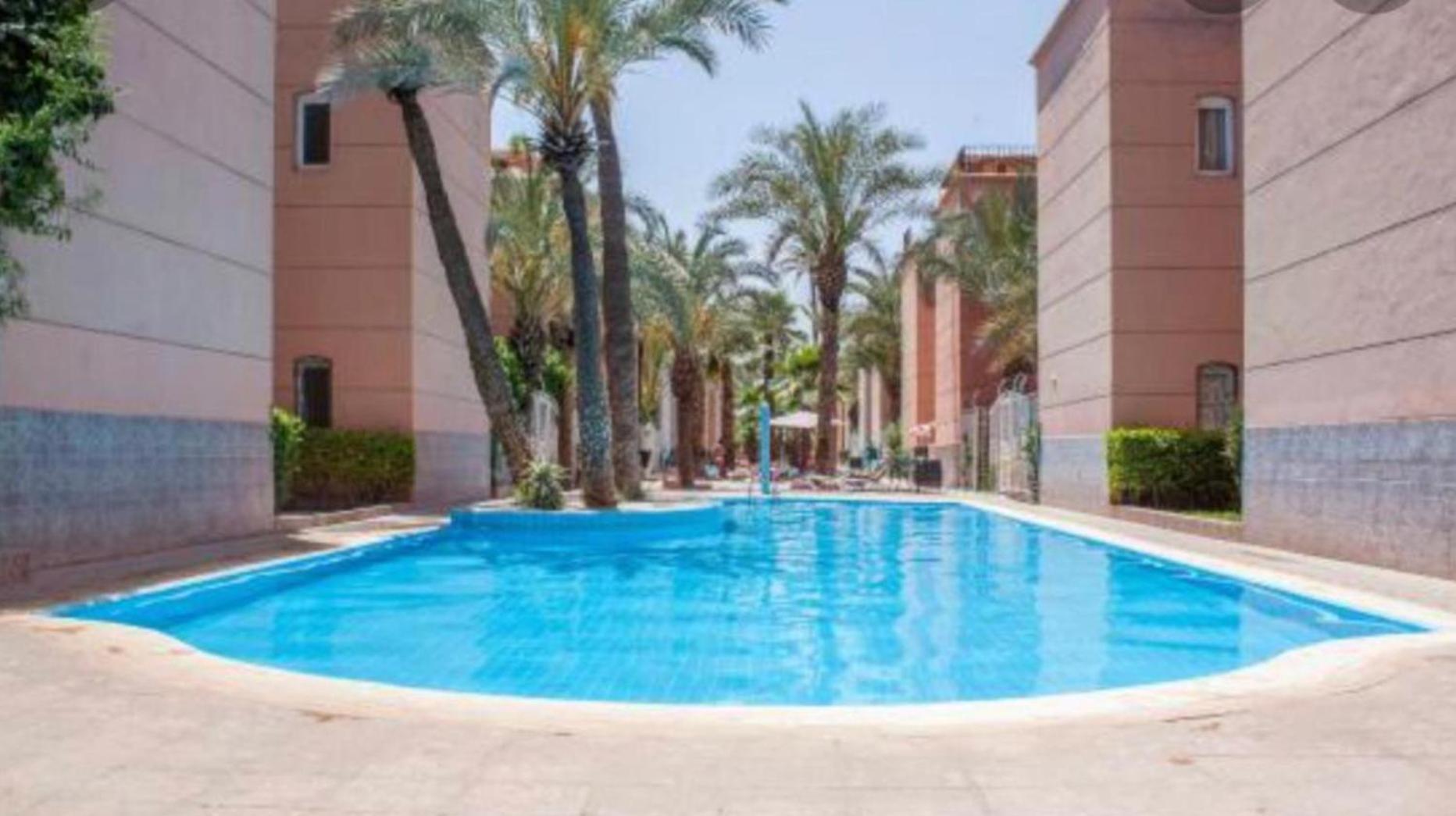 Riad Nezha Avec Jacuzzi Et 3 Piscines Au Coeur De Marrakesh Exterior foto