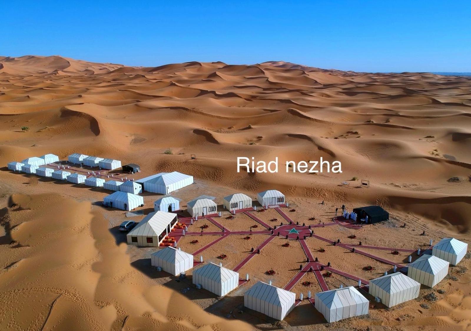 Riad Nezha Avec Jacuzzi Et 3 Piscines Au Coeur De Marrakesh Exterior foto